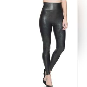 SPANX Women's Ready to Wow Faux Leather Leggings M